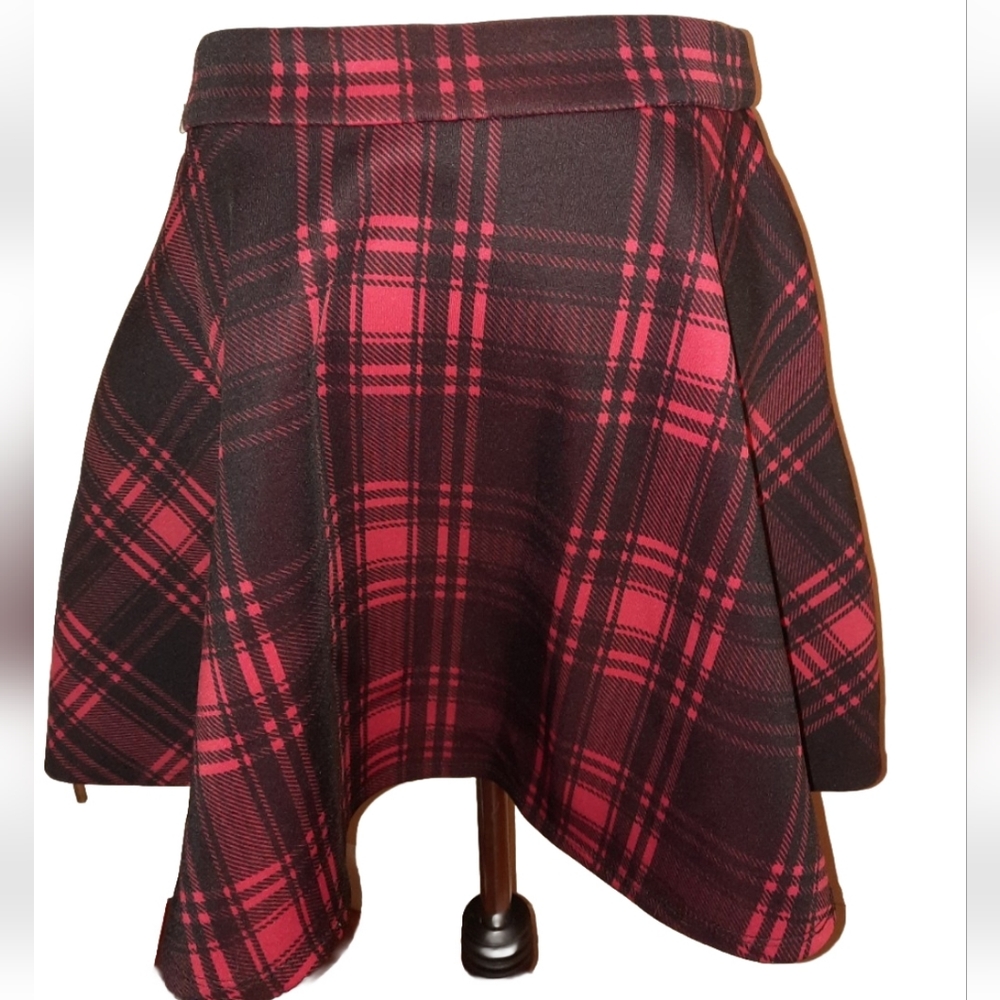 Hot Topic Black and Red Plaid O-ring Goth Skater Skirt Size Small - Picture 6 of 8